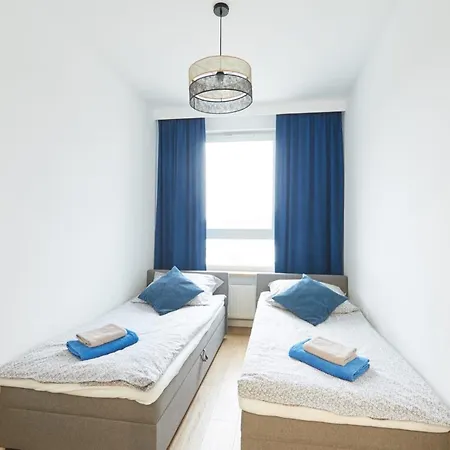 Pileckiego Modlin Airport شقة *