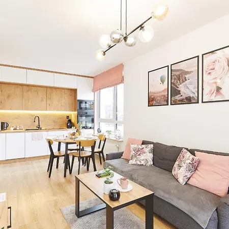 Apartamento Apartament Pileckiego Nowy Dwór Mazowiecki Modlin Airport